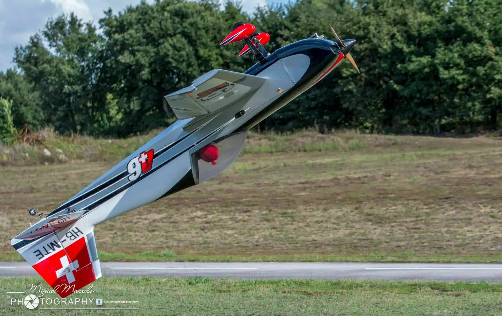 

Extra-330SC 106"/2700mm Huge 3D Aerobatic RC Airplane Model ARF in US Stock