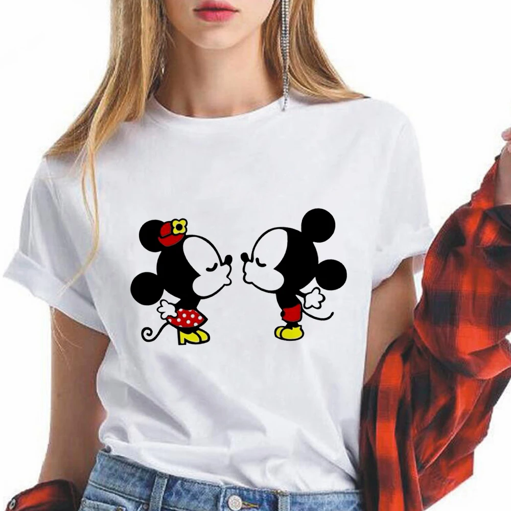 

Disney Mickey Mouse Women's Clothing Kiss Print Cartoon T Shirt Women Urban Summer Casual Spain T-shirt Woman Fashion Streetwear