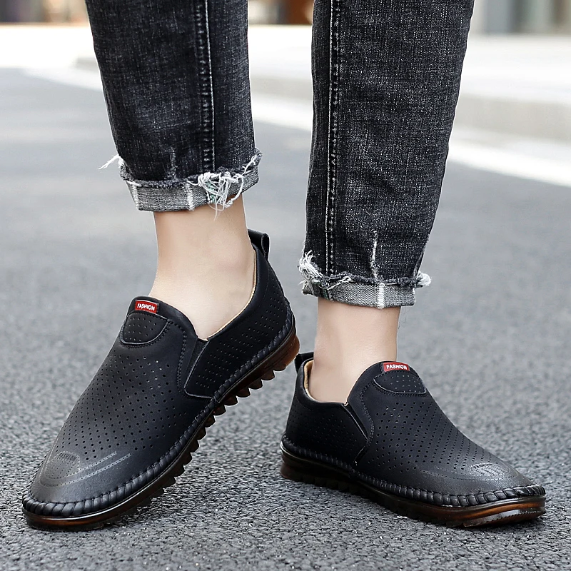 Summer Hollow Men's Breathable Golf Shoes Soft and Comfortable Golf Sneakers Outdoor Fashion Anti-Slip White Black Sneakers