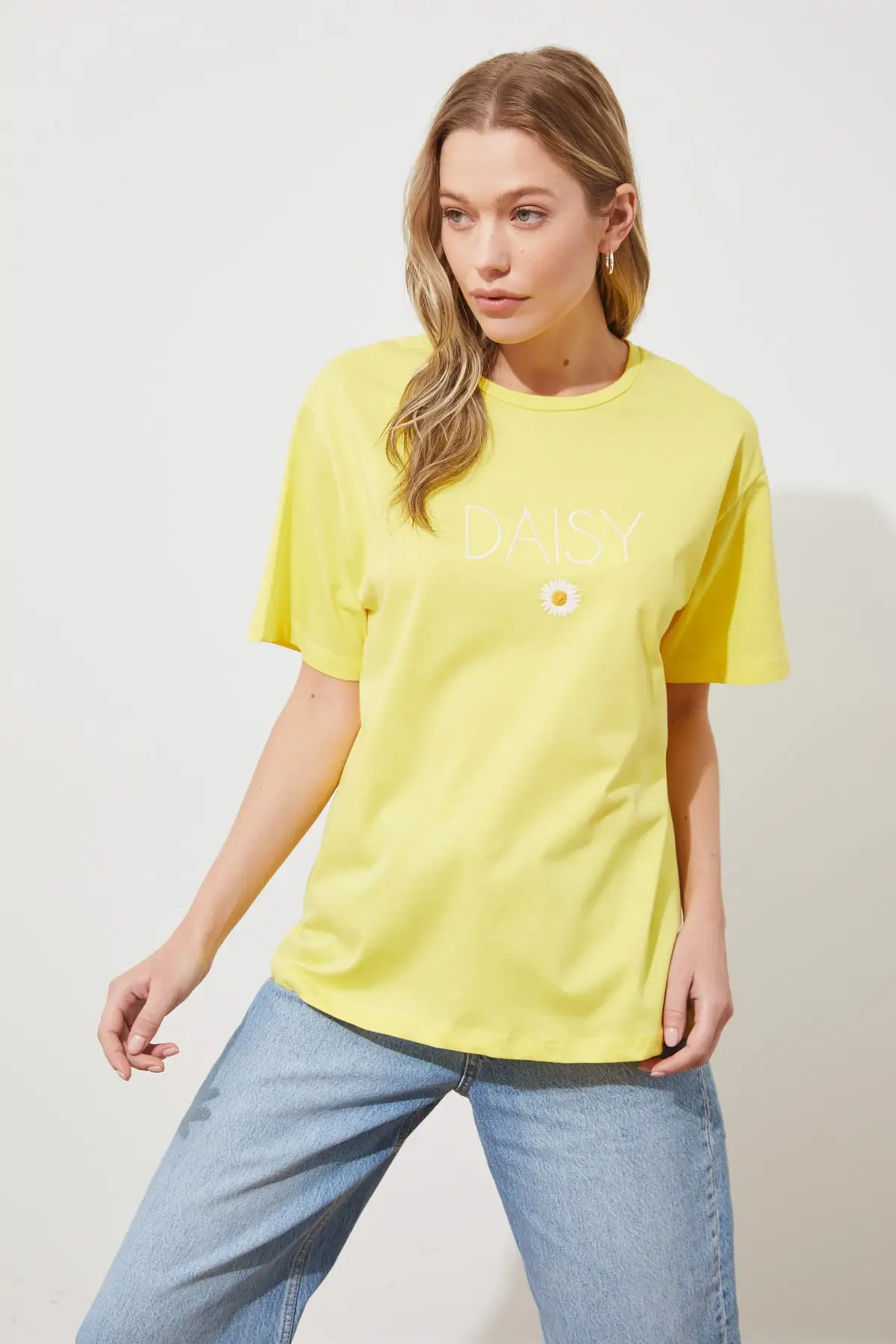 Trendyol желтый Embroideried бойфренд вязаная футболка TWOSS19IS0051|Футболки| |