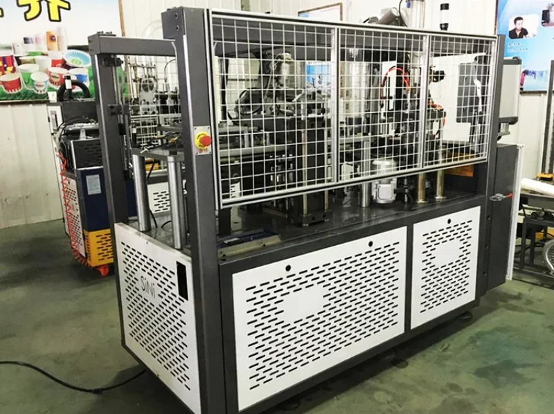 YG Высокоскоростная машина для производства одноразовых бумажных стаканчиков