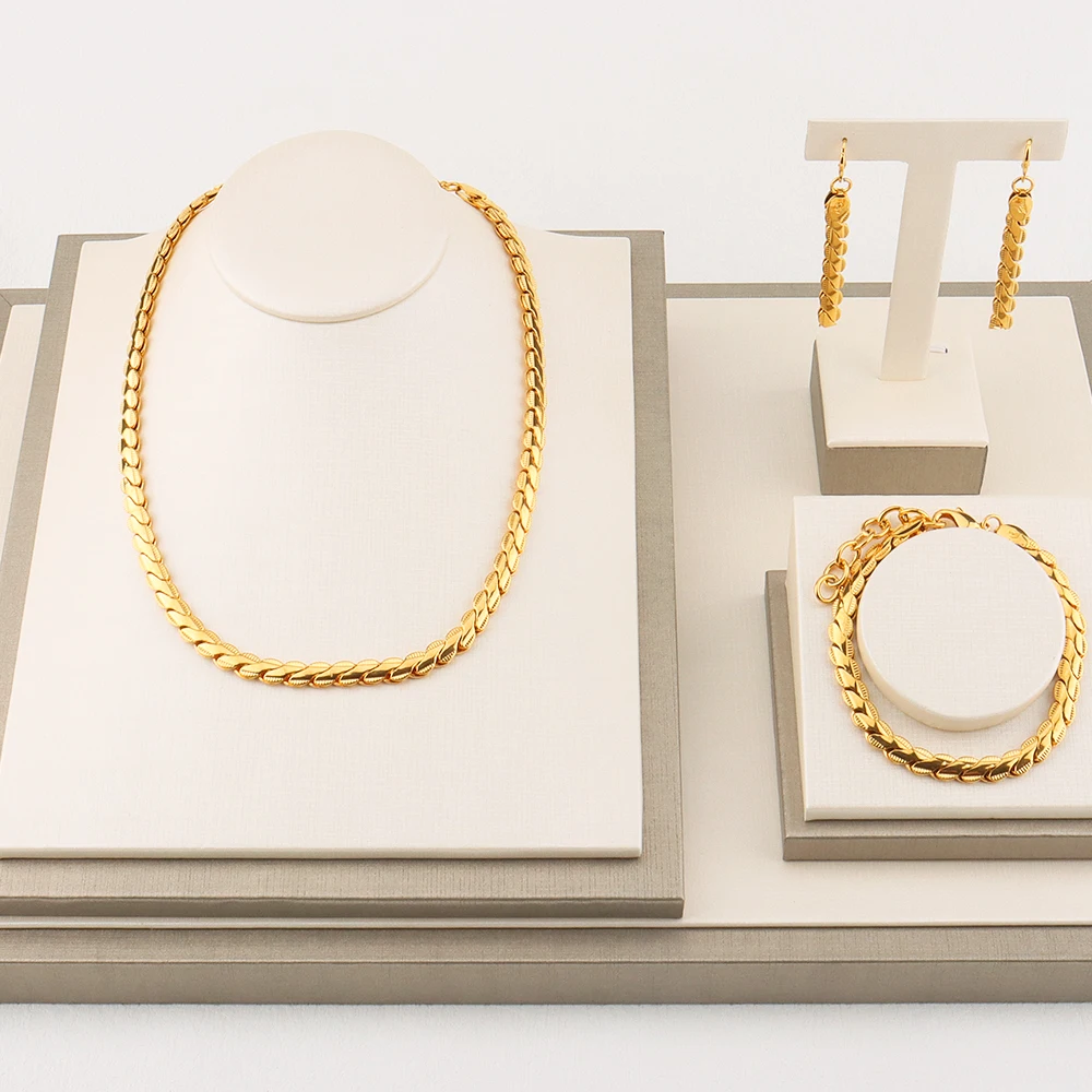 

Long Dangle Jewelry Sets Exquisite Dubai Style Smooth Women's Necklaces Earrings Bracelet Female Party Jewelry Accessories
