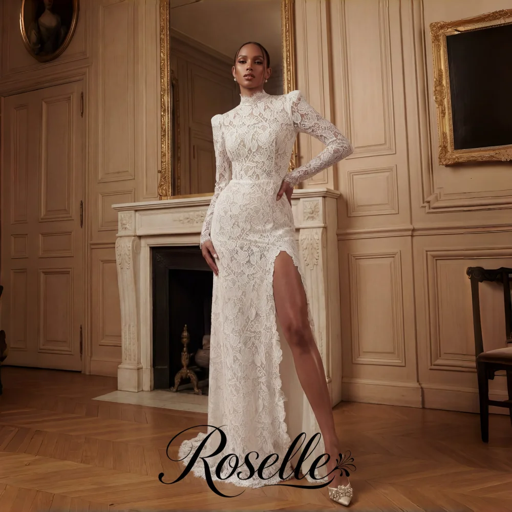 Фото Свадебное платье ROSELLE с кружевом, высоким разрезом по боку, высоким воротом, длинными рукавами, облегающее, изысканное, с открытой спиной, на заказ №1