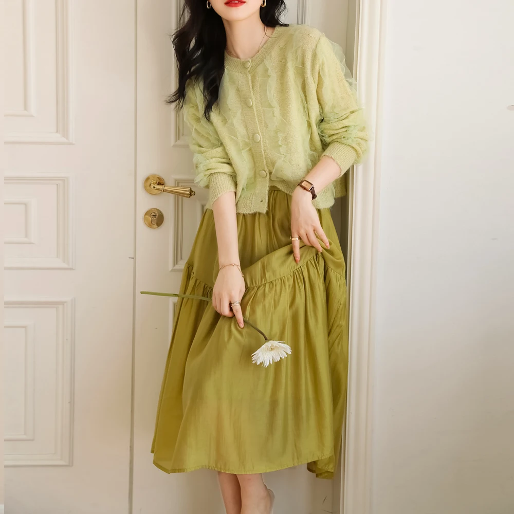 

Casual Womem Korean Spring Autumn Knitting Cardigan Short Coat Tops And Mid Folds Skirt Suit New Two Piece Set