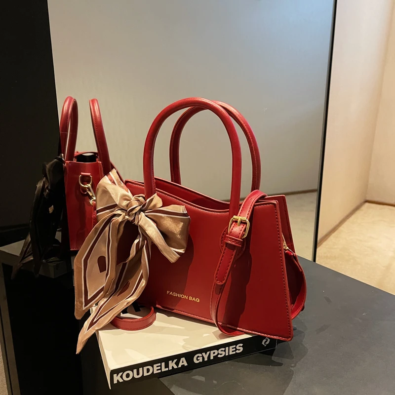 

Casual Bags Female Summer 2022 New Tide Fashion Handbag Small Square Bag Silk Scarf Shoulder Crossbody Bag