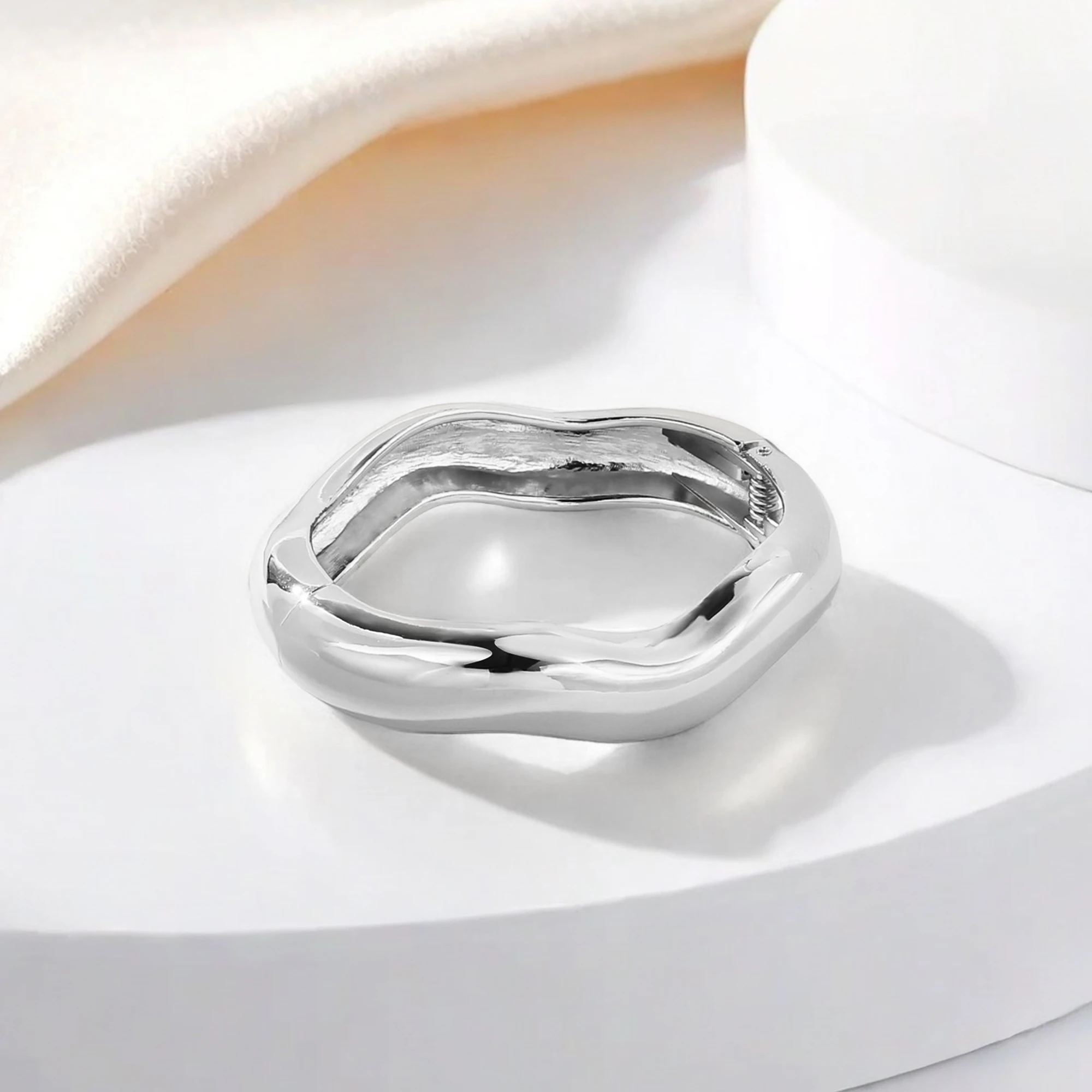 Массивные нестандартные широкие золотистые браслеты Badu для женщин модные