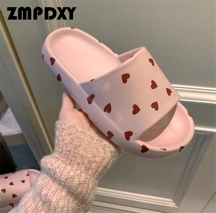 

Летние шлепанцы ZMPDXY для девочек в сказочном стиле, Уличная обувь на платформе для сада, домашние шлепанцы с милым принтом Love, повседневные п...