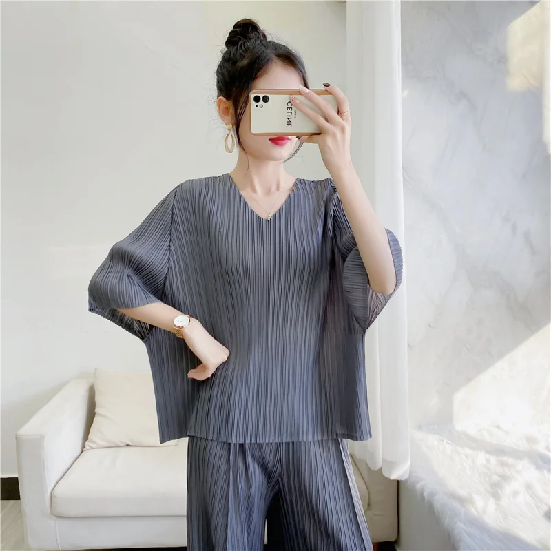 Женские Плиссированные Топы GGHK летняя футболка с коротким рукавом и V-образным