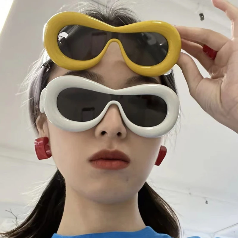 

New Hip-hop Oval Sun Glasses Fashion Retro Brand Design Europe Tide Mirror Glasses Female Models Candy Color Sunshade Goggles