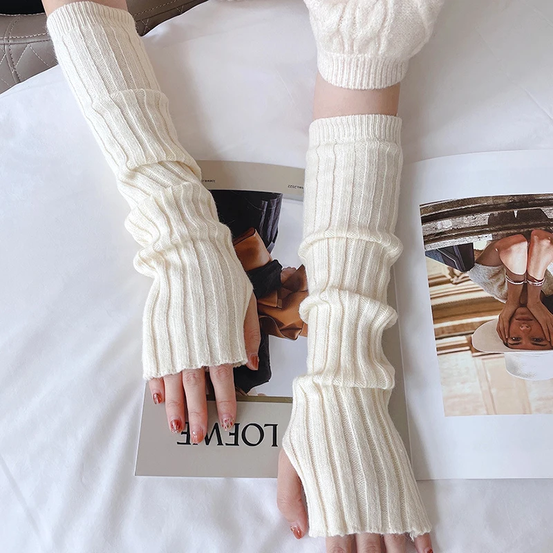 Рисунок 5 - Вязаные перчатки Y2k для девочек