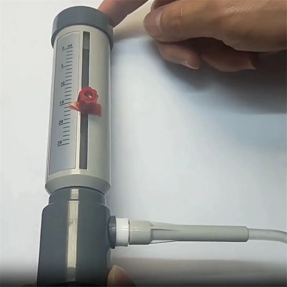 Лабораторный диспенсер для бутылок экономичный полуавтоматический жидкости