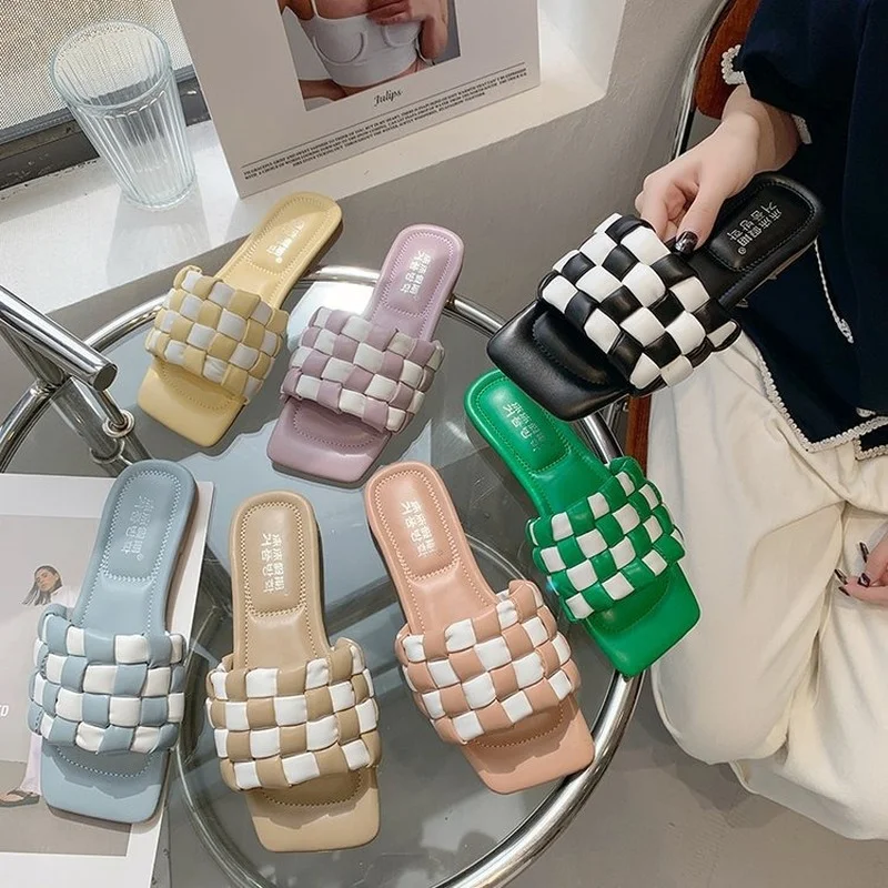 

2022 summer new color woven square head slippers women all-match light sandals casual one word beach women shoes Femme zapatos