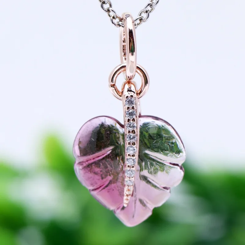 

Женский кулон из серебра 925 пробы, с фианитом