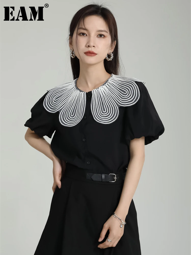

[EAM] Women White Pleated Color-block Blouse New Round Neck Short Puff Sleeve Loose Fit Shirt Fashion Spring Summer 2023 1DF7202