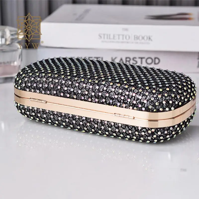 Рисунок 5 - Женский жемчужный клатч