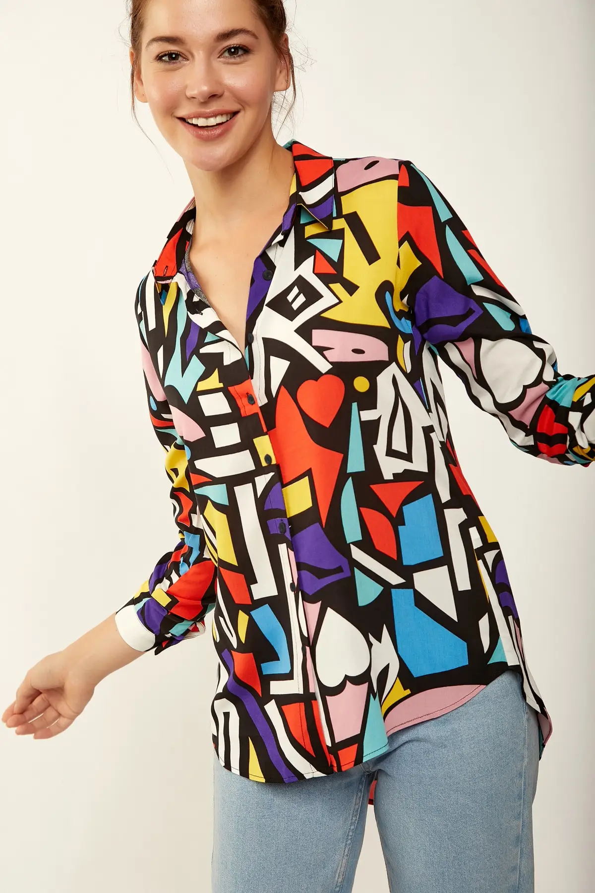 Счастье ist. Женская рубашка из крепа с графическим рисунком 3721 DD00138| |