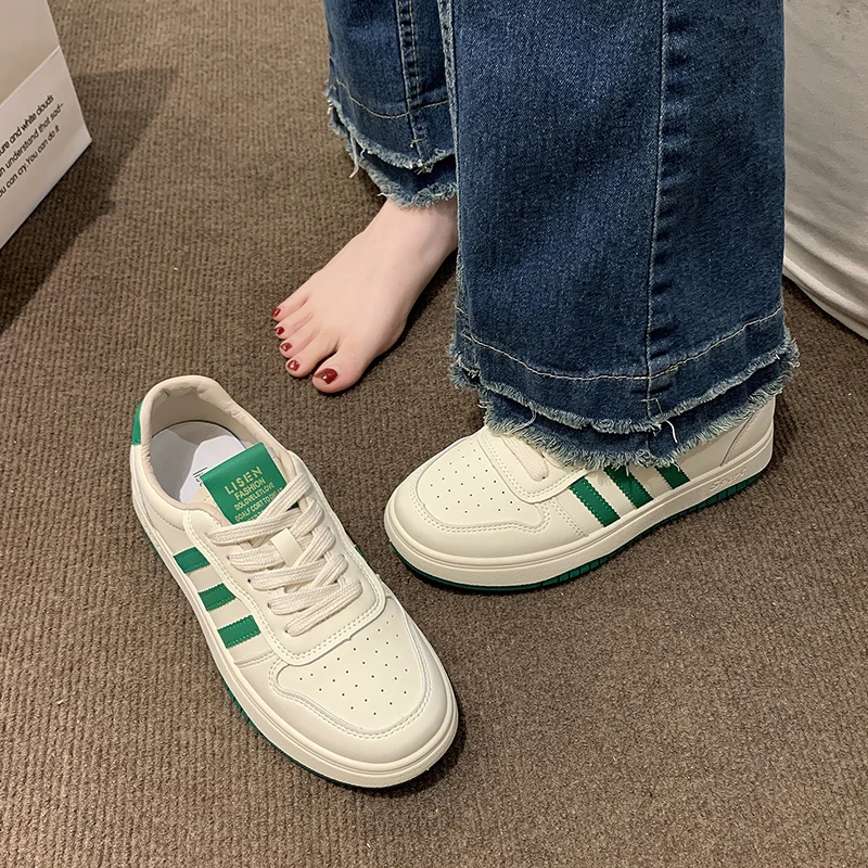 Little White Shoes 2023 Spring/Summer New Thick Sole Shoes Popular Casual Women's Sports Versatile Flat Bottom Women's Shoes