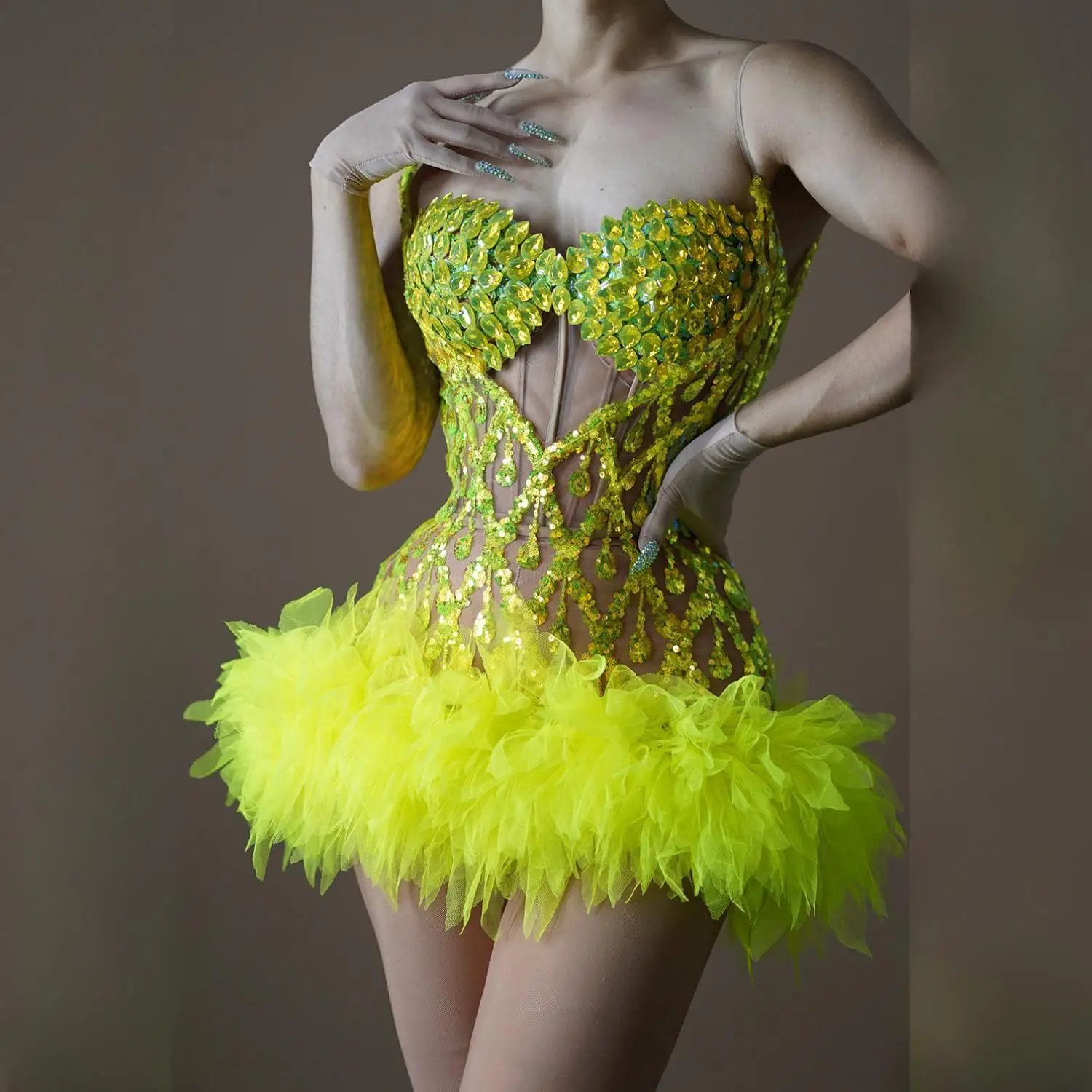 Элегантное роскошное блестящее женское платье с бисером для дня рождения