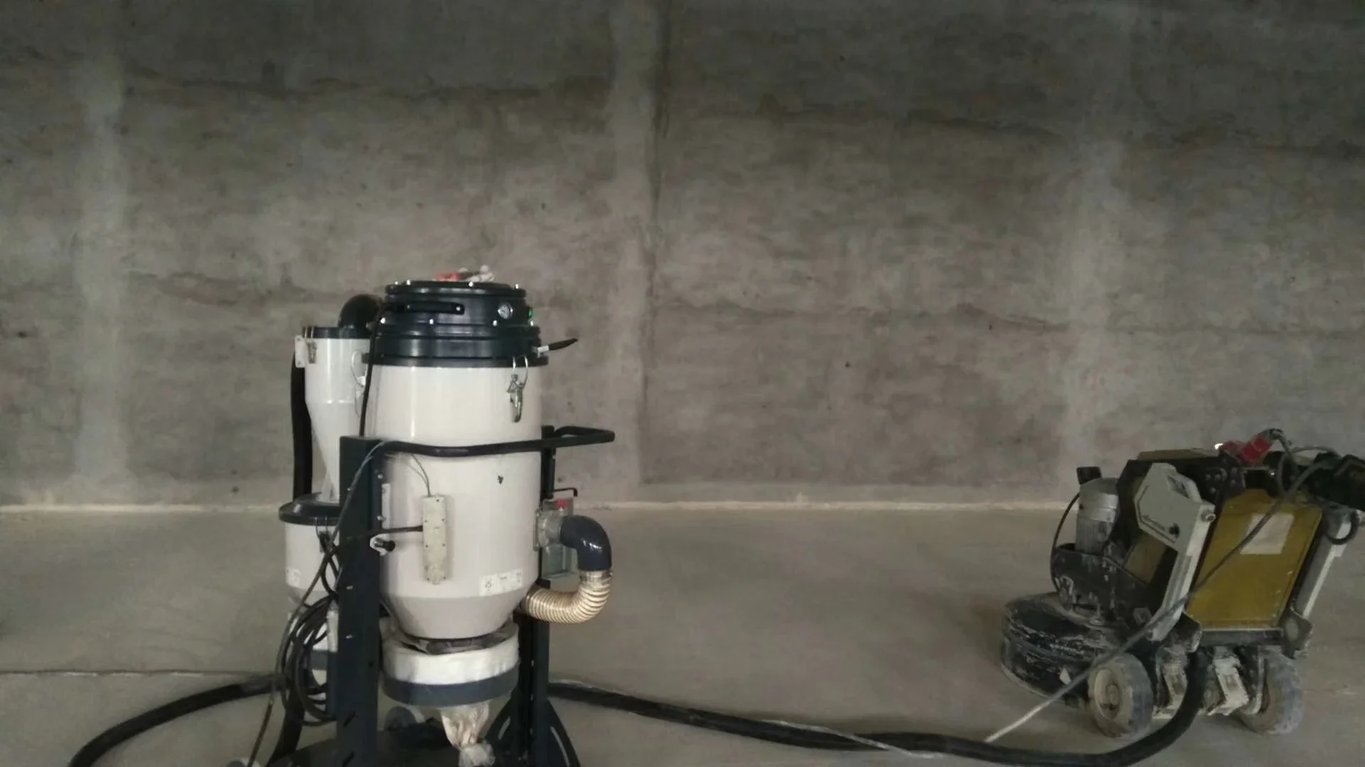 Производительный прямой промышленный пылесос AC750 большой двигатель