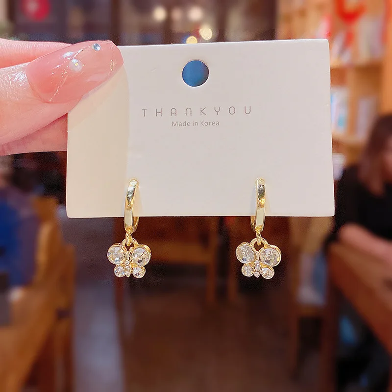 

Новые корейские изысканные блестящие серьги-бабочки 2022, романтичные серьги с кисточками из микро циркония, очаровательные женские ювелирн...