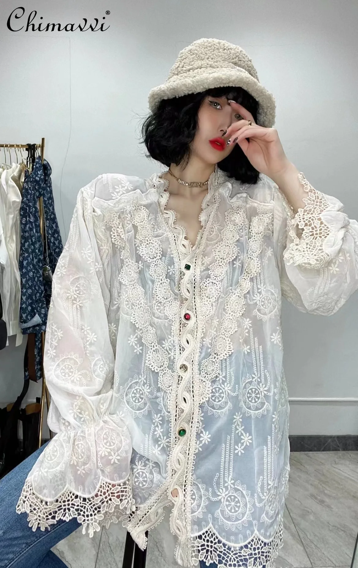 

White Lace Bottoming Shirt for Women 2022 Spring New European Style Fashion Loose Temperament Chic Long-Sleeved Blouse Top