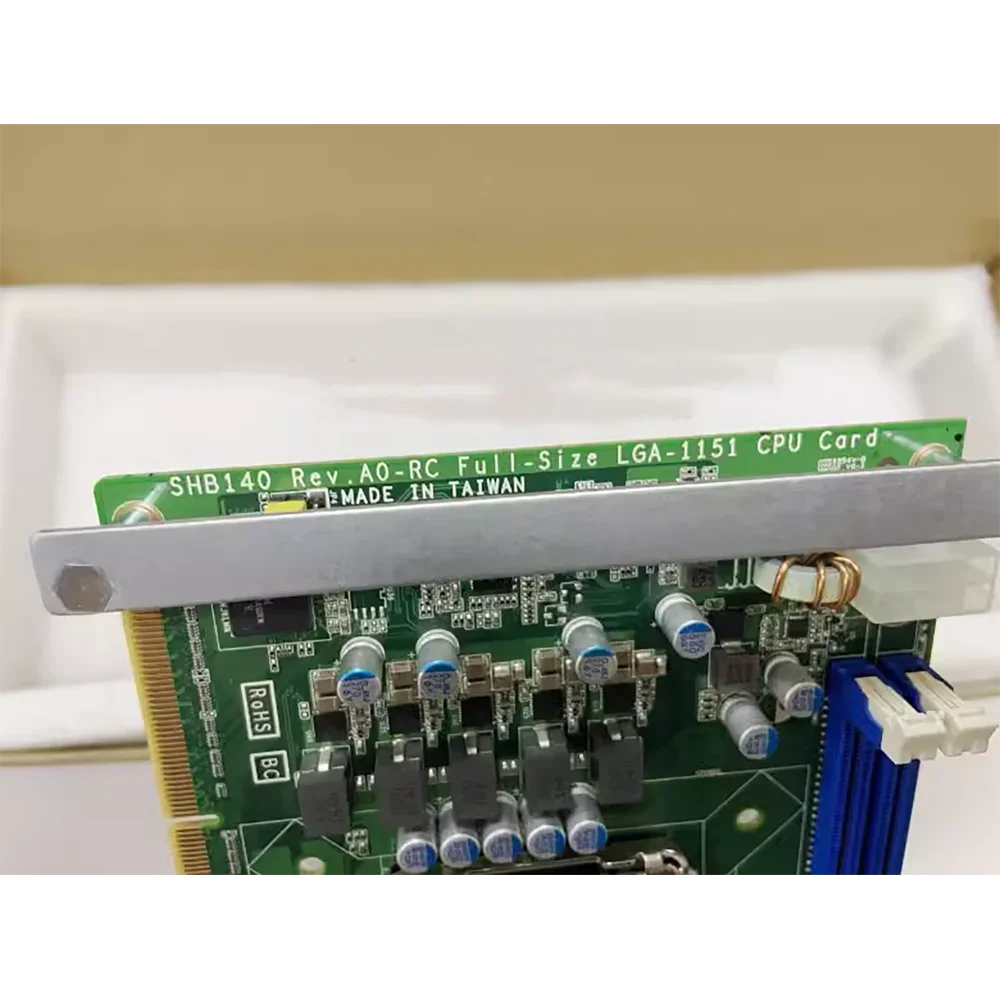 Для материнской платы промышленного компьютера Axiomtek Rev.A0-RC Q170 SHB140