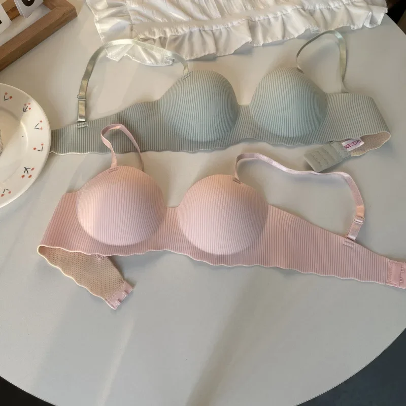 Seamless Bras for Women Soft 1/2 Cup Underwear Push Up Bra Bralette Comfort Invisible Brassiere Nonwire Simple Sexy Lingerie