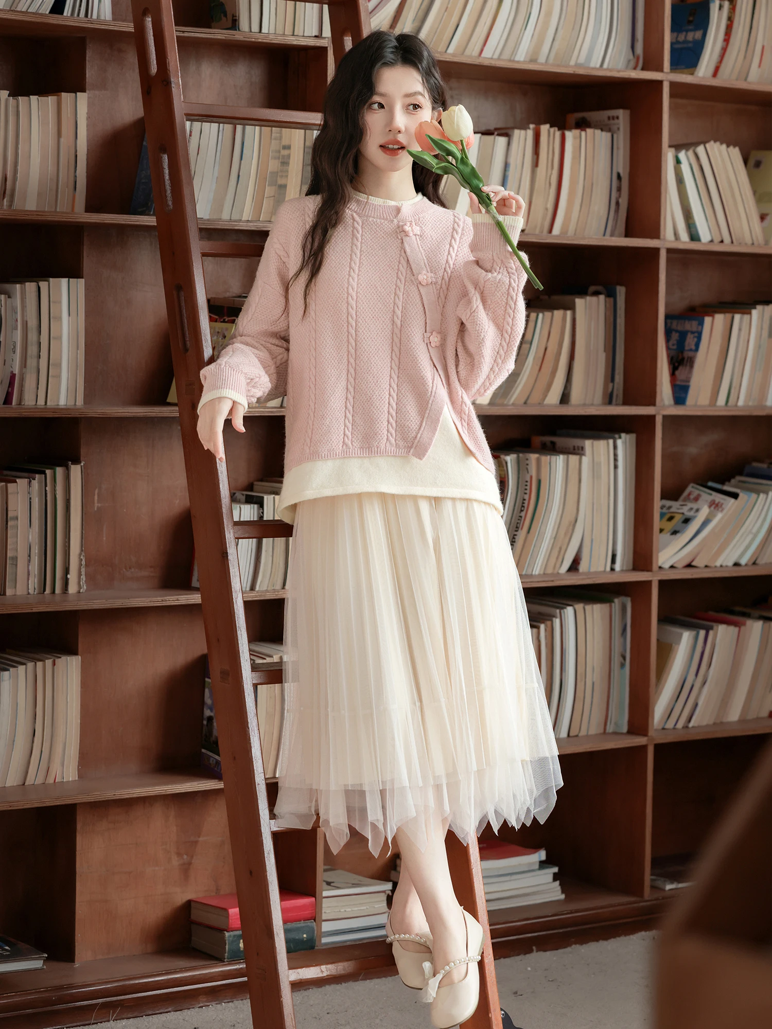 Qikaqi 2024 осенне-зимний новый свитер с круглым вырезом милый искусственный вязаный