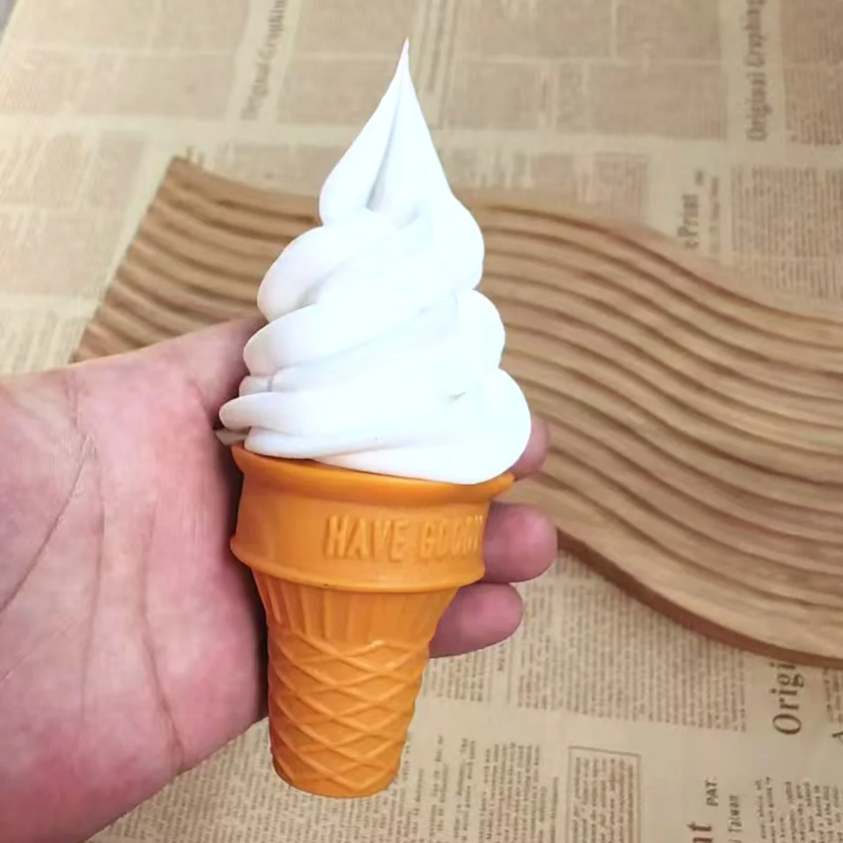 

Имитация мороженого из ПВХ