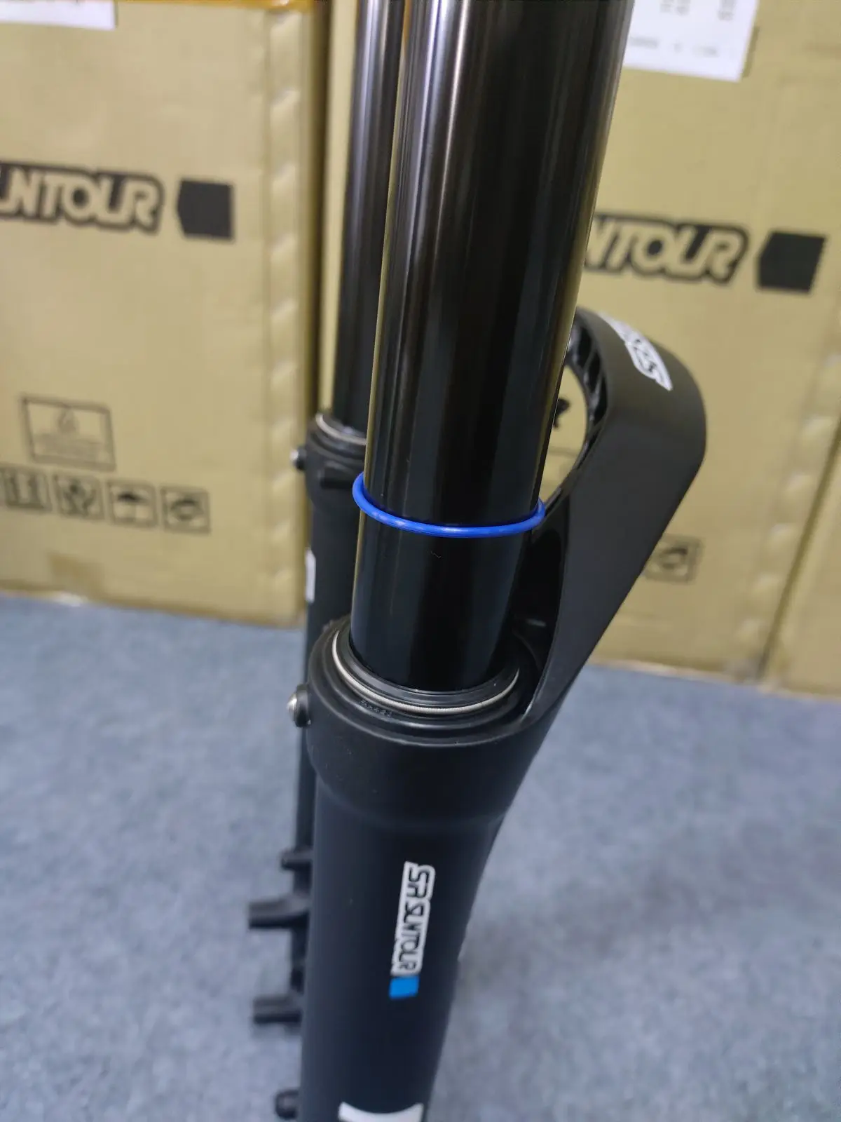 SR SUNTOUR AION36 воздушная вилка для велосипеда 27 5/29 дюймов распорка 36 мм сквозная ось