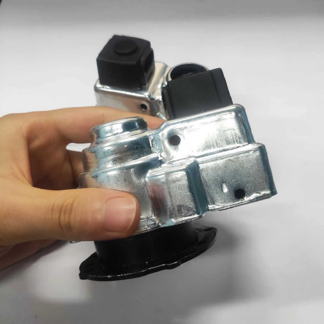 

Подлинный складной мотор в сборе для GMC Yukon XL Cadillac Escalade 2007-2014 Escalade ESV 2007-2013, левое и правое крыло
