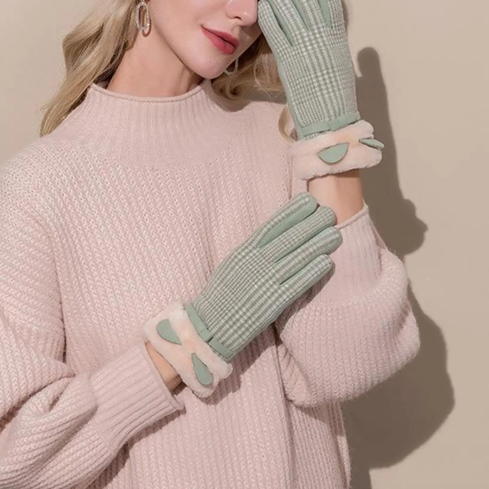 

Insulated Women Winter Gloves Warmer Plush Touchscreen Gloves Ladies Girls Breathable