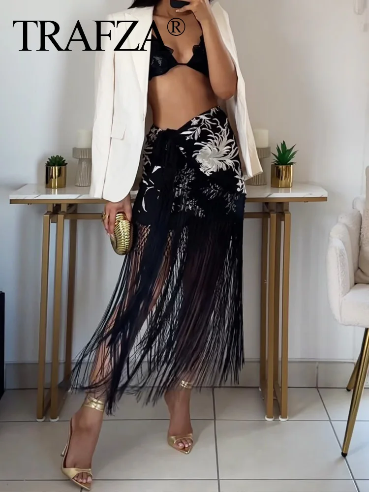 Юбка женская трапециевидная с высокой талией асимметричная