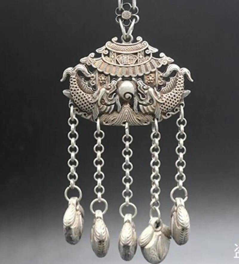 

Exquisite Chinese Old Tibetan style white copper Carved Fish Pendant Gift