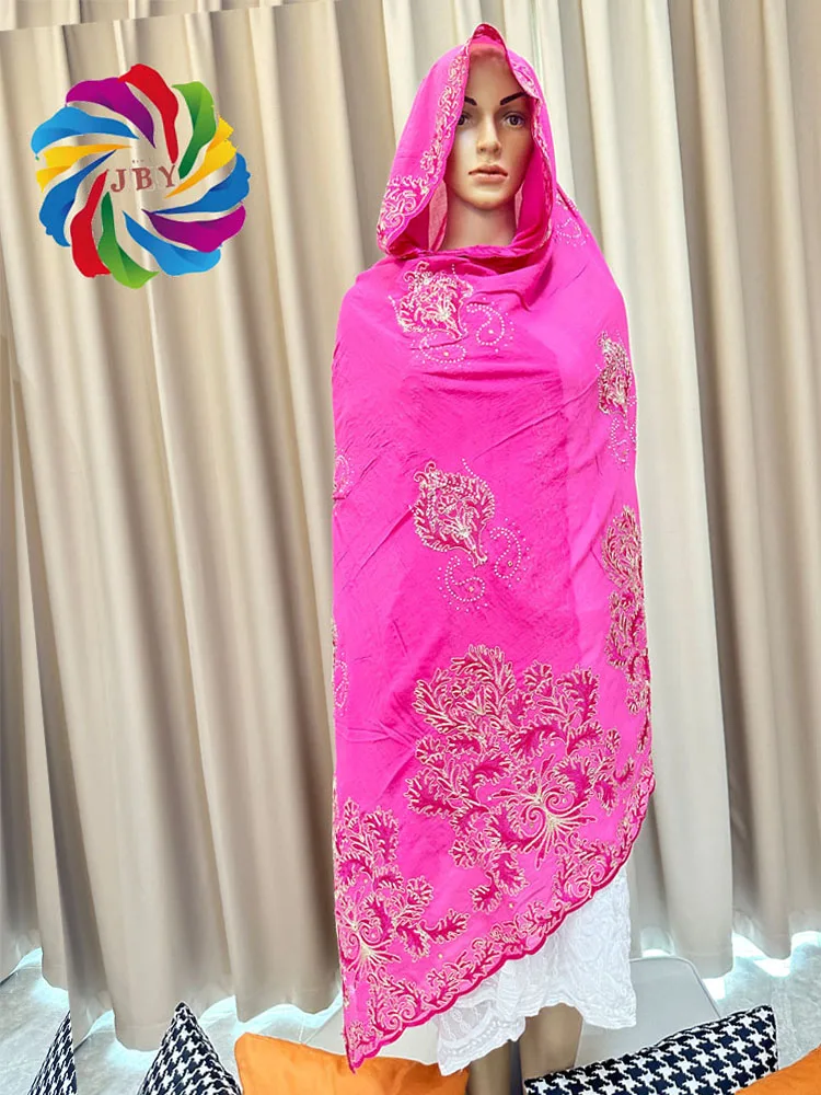 Рисунок 3 - Роскошный вышитый шарф