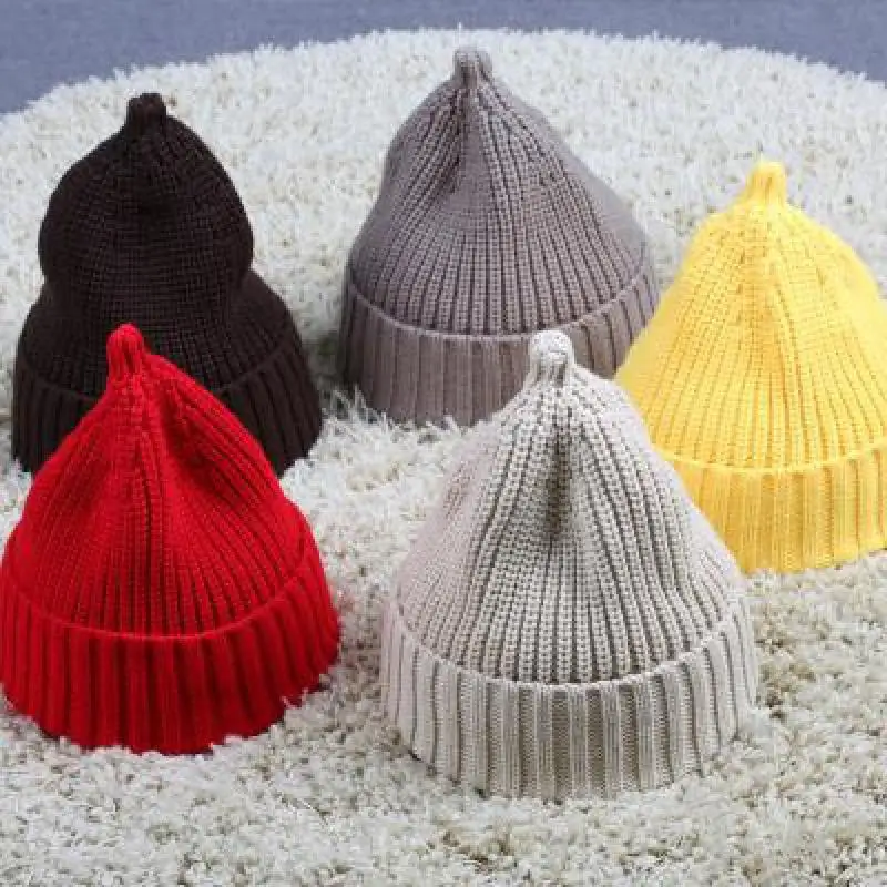 Женская осенне-зимняя шляпа