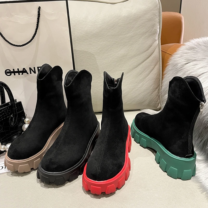 

Женские полусапожки с круглым носком, на низком каблуке