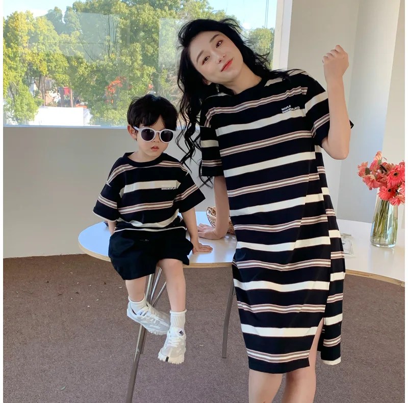 

Mother Son Daughter Matching Clothes Children's Short Sleeve T Shirts Women Dress Mommy and Me Clothing Parent-child Outfit 2023