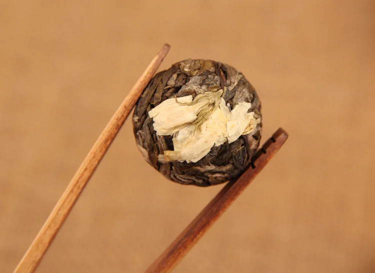 The Oldest pu'er Tea  Chinese Yunnan Jasmine Raw  Handmade Golden Bud Tea  Green Food for Health Care Weight Lose No Teapot