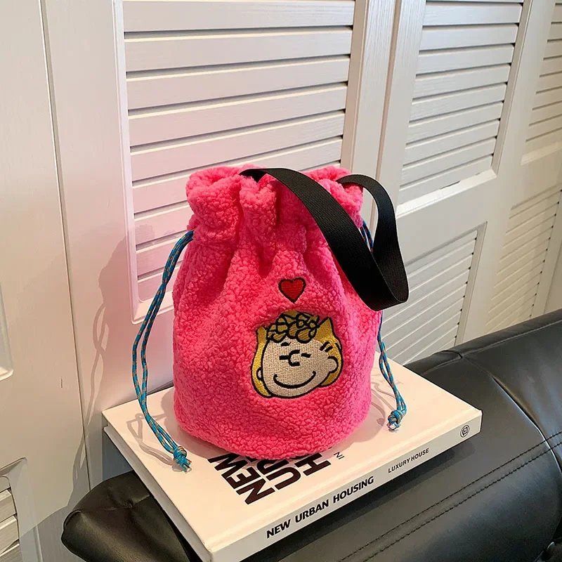 MINISO серия Disney Snoopy мультяшная плюшевая сумка-ведро на шнурке для отдыха модная