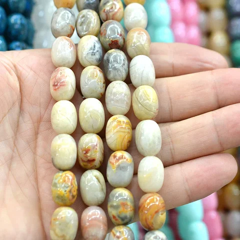 Каменные бусины 28 шт.