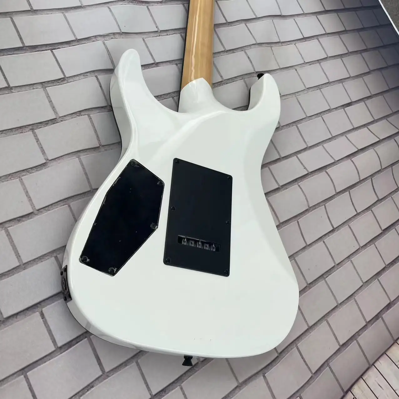 6-струнная интегрированная электрогитара 202 ESP active pickup черный корпус с высоким