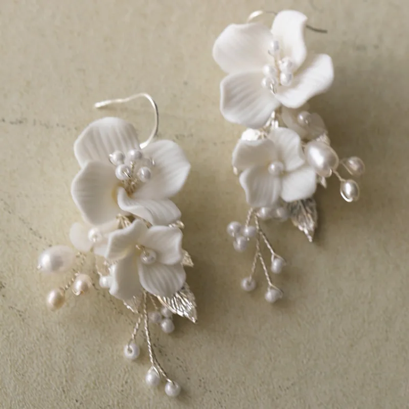 

Серьги в стиле Ins, пресноводные серьги, серьги в виде белого фарфорового цветка, висячие серьги для женщин, ювелирные изделия ручной работы