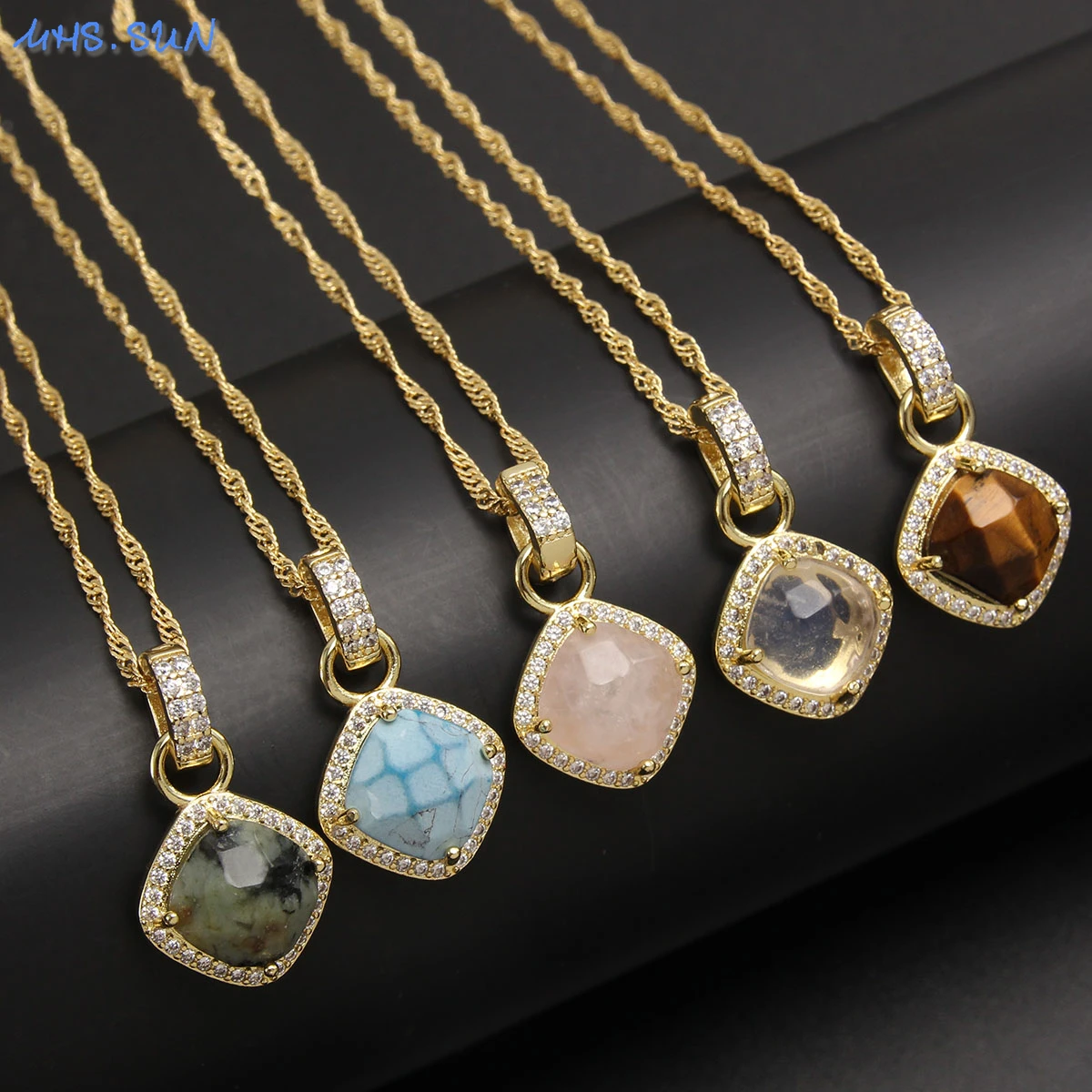 Ожерелье MHS.SUN с кулоном из натурального камня, новейшее квадратное ожерелье с кулоном в форме водной Волны Цвета Золото с цирконием класса ААА, подарочное Ювелирное Украшение для женщин Ожерелье MHS.SUN с кулоном из натурального камня, новейшее квадратное ожерелье с кулоном в форме водной Волны Цвета Золото с цирконием класса ААА, подарочное Ювелирное Украшение для женщин