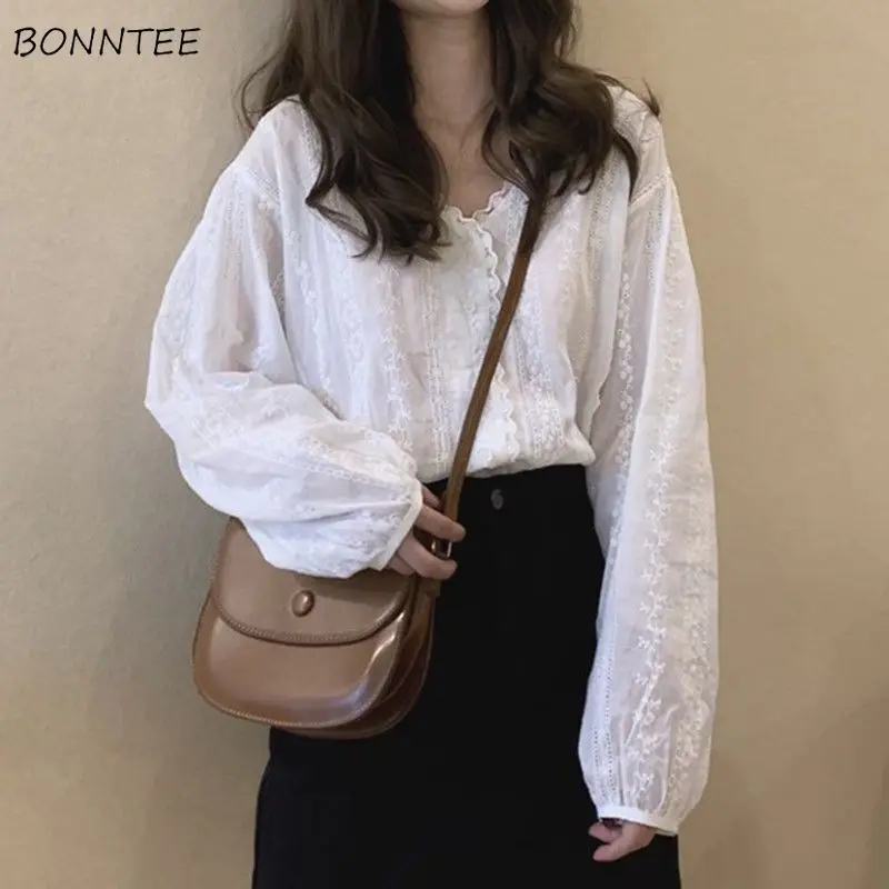 

White Lace Shirts Women V-neck Korean Style Chic Spring Sweet All-match Young Student Temperament Stylish Ins Trendy Hot Preppy