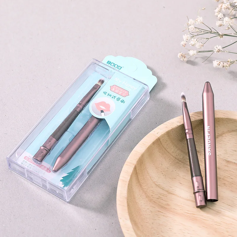 

Lip Brush with Storage Lid Portable Extendable Lip Gloss Lipstick Brush Lip Brush Concealer Makeup Brush Cosmetics Accessories
