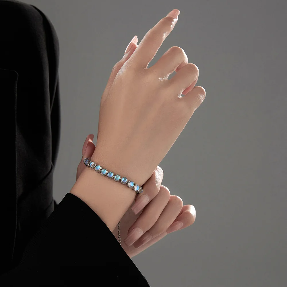 Wholesale Moonlight Stone Beads Bracelets for Women Shiny Female Jewelry Gifts