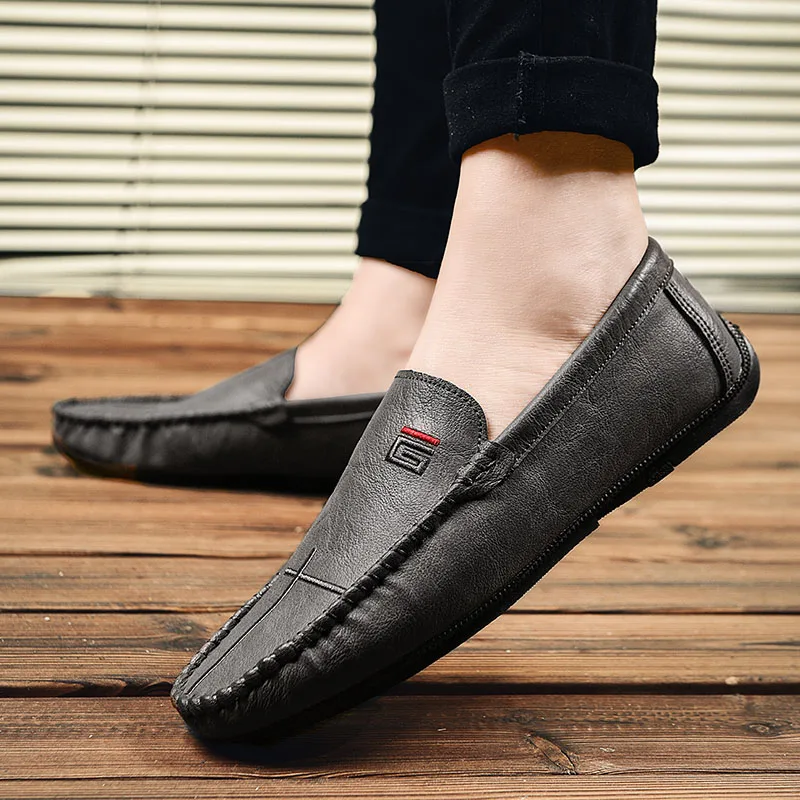 

Fashion Mens Shoes Casual Luxury Brand Men Loafers Moccasins Breathable Slip on Male Driving Shoes Brown Italian England Shoes