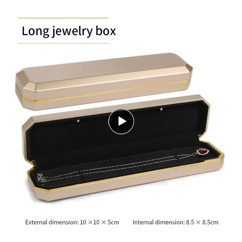 

Easy To Carry Pendant Bracelet Box Jewelry Box Gift Jewelry Box Protect Jewelry From Wear And Tear. Dark Green Leather
