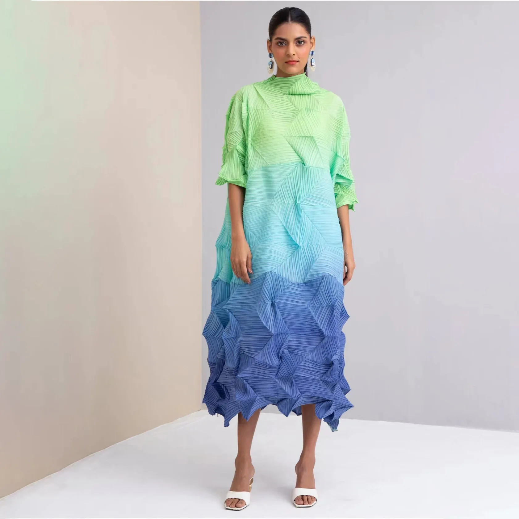 

Women Dress Miyake Pleated Fashion Solid Loose Plus Size Batwing Sleeve High Street A-line Mid-Calf Dresses Tide Bodycon Dress